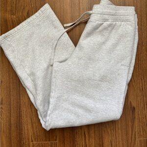 Aritzia Sweat Fleece - Perfect Fit  size M